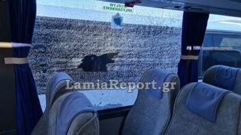 Νέα επίθεση με πέτρες σε λεωφορείο του ΚΤΕΛ