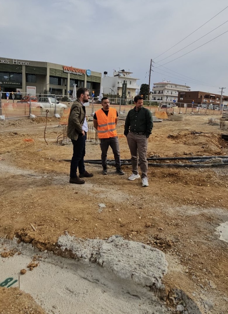Στο έργο ανάπλασης του κόμβου Τζωράκη ο Δήμαρχος Μαλεβιζίου - Φωτογραφίες