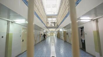 Ο «άγραφος νόμος» των φυλακών – Ποιοι είναι οι «τιμωροί» των κρατουμένων