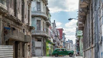 Κούβα: Πενταπλασιάζεται η τιμή των καυσίμων 