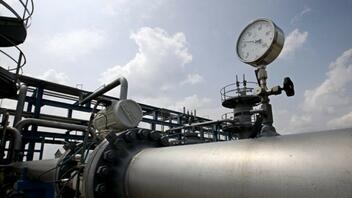Η Κομισιόν εξετάζει την επιβολή πλαφόν στην τιμή του φυσικού αερίου