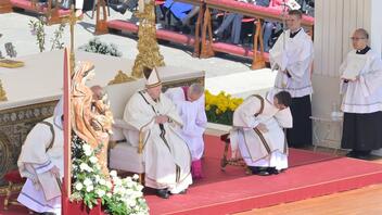 Πάπας Φραγκίσκος: "Να μην συνηθίσουμε στον πόλεμο"