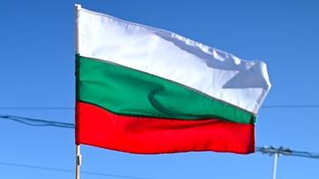 Η κυβέρνηση του Βούλγαρου πρωθυπουργού Ντένκοφ επέζησε της πρώτης πρότασης μομφής