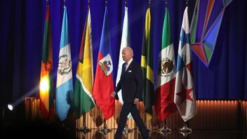 Ο Μπάιντεν μιλά για τη δημοκρατία στους λατινοαμερικανούς ομολόγους του