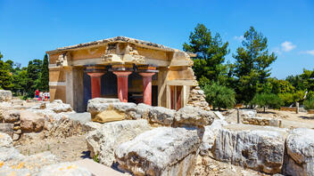 Αναψυκτήρια σε 75 αρχαιολογικούς χώρους και μουσεία και της Κρήτης