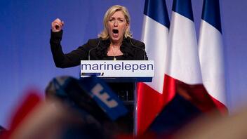  Γαλλία: Πρόταση μομφής κατά της κυβέρνησης καταθέτει η Μαρίν Λεπεν