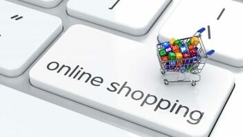 Στάσιμες οι παγκόσμιες online πωλήσεις το 3ο τρίμηνο του 2023