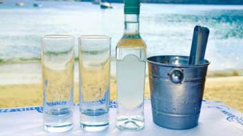 Αλκοολούχα ποτά: Το ούζο πρωταγωνιστής των εξαγωγών - "Αγκάθι" η υψηλή φορολόγηση