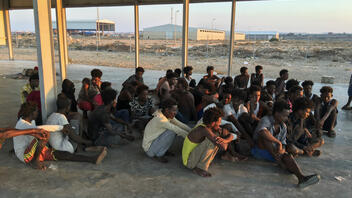 Λιβύη: Δεκάδες μετανάστες από την υποσαχάρια Αφρική διασώθηκαν στην έρημο