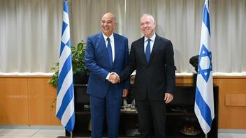 Νίκος Δένδιας: «Είμαι αποφασισμένος να εμπλουτίσω την αμοιβαία αμυντική βιομηχανική συνεργασία με το Ισραήλ»