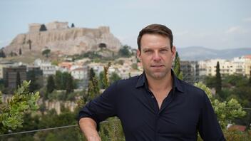 Ανακοίνωσε την υποψηφιότητα του για την προεδρία του ΣΥΡΙΖΑ ο Στέφανος Κασσελάκης