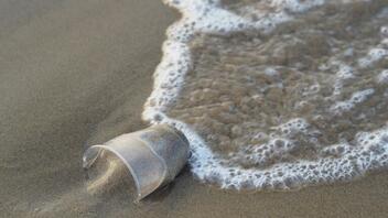 Υπάρχει λιγότερο πλαστικό στη θάλασσα από ό,τι νομίζαμε, λένε οι επιστήμονες