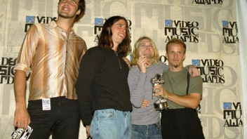 «Στο σφυρί» βγαίνουν οι κιθάρες των Eric Clapton και Kurt Cobain