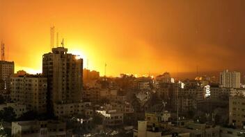 Κρίσιμο ώρες για τη Γάζα: Ζωσμένη από τις ισραηλινές δυνάμεις, έτοιμες να μπουν στο κέντρο της πόλης