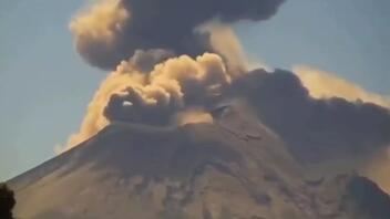 Έκρηξη ηφαιστείου στην Ινδονησία με τουλάχιστον 11 νεκρούς