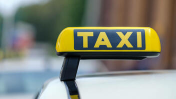Πάτρα: Λήστεψαν ταξιτζή με μαχαίρι