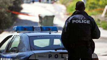Κορινθία: Συνελήφθη ο πατέρας της οικογένειας των "σπηλαίων" – Στο νοσοκομείο ο 15χρονος