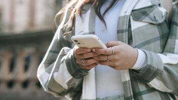 Νέα απάτη με SMS από τα ΕΛΤΑ: Δίνουν τελεσίγραφο 12 ωρών