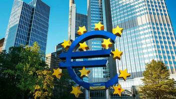 Γιατί η ΕΚΤ ανησυχεί για τους μισθούς 