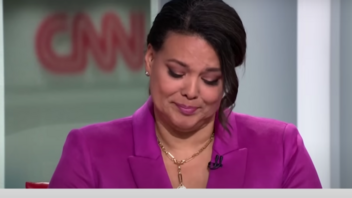 Παρουσιάστρια του CNN αποκάλυψε στον "αέρα" πως έχει καρκίνο τρίτου σταδίου