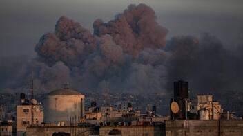 Εξετάζεται σχέδιο εκεχειρίας τριών φάσεων στη Γάζα 