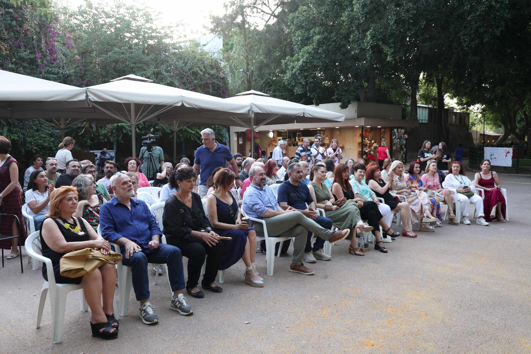 Με βραβεύσεις ολοκληρώθηκε ο περιβαλλοντικός διαγωνισμός «ΑνθίΖω την πόλη μου»