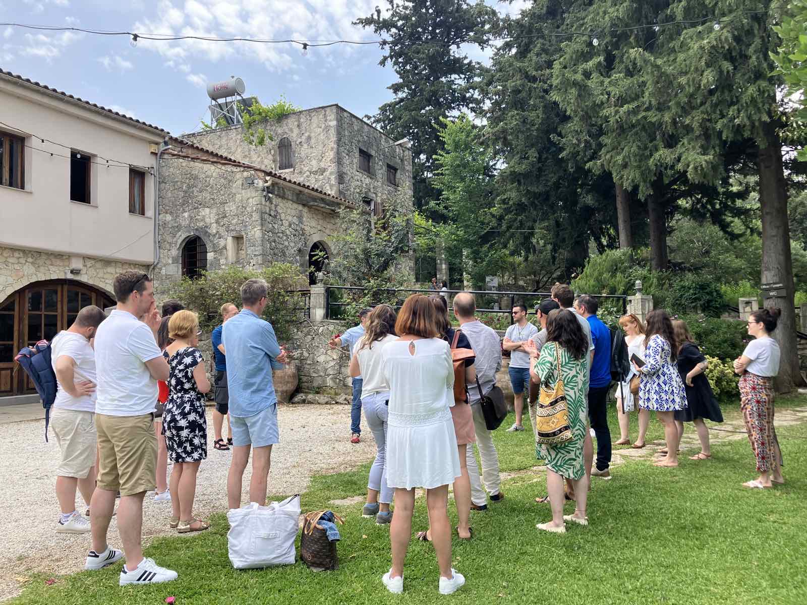 Καταξιωμένοι οινοχόοι εστιατορίων με αστέρια Michelin από Ευρώπη επισκέφθηκαν την Κρήτη