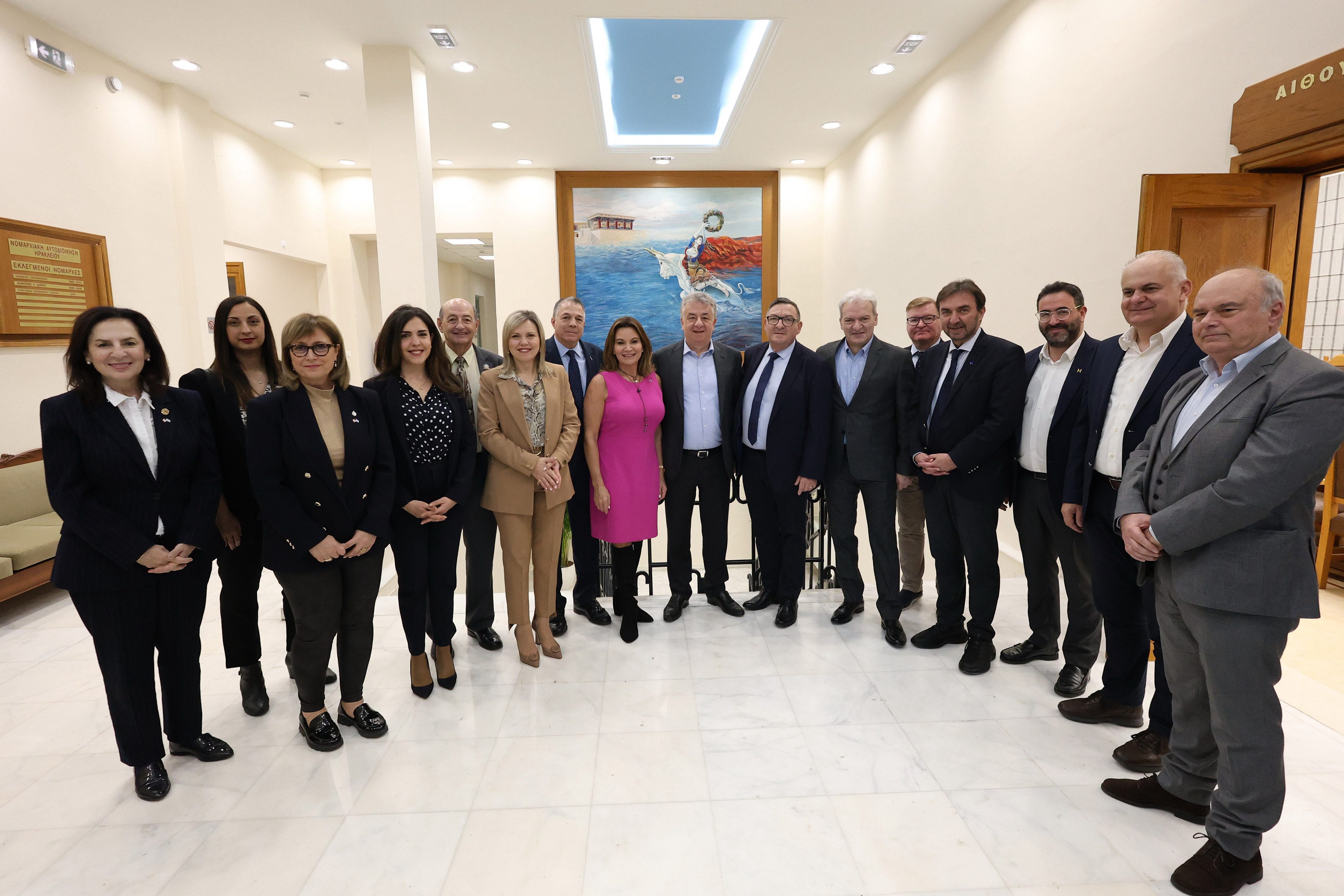 Συνάντηση εργασίας στην Περιφέρεια Κρήτης με το ΔΣ της Παγκόσμιας Διακοινοβουλευτικής Ένωσης Ελληνισμού