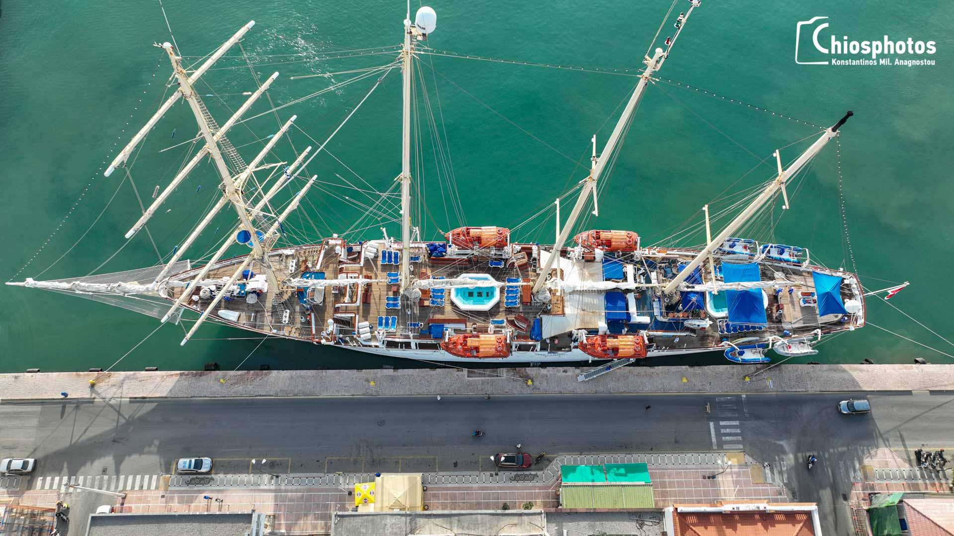 Στη Χίο το εντυπωσιακό ιστιοφόρο-κρουαζιερόπλοιο "Star Clipper"