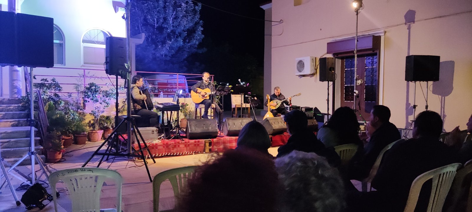 Με επιτυχία οι συναυλίες του Νίκου Ανδρουλάκη σε Αρχάνες και Προφήτη Ηλία