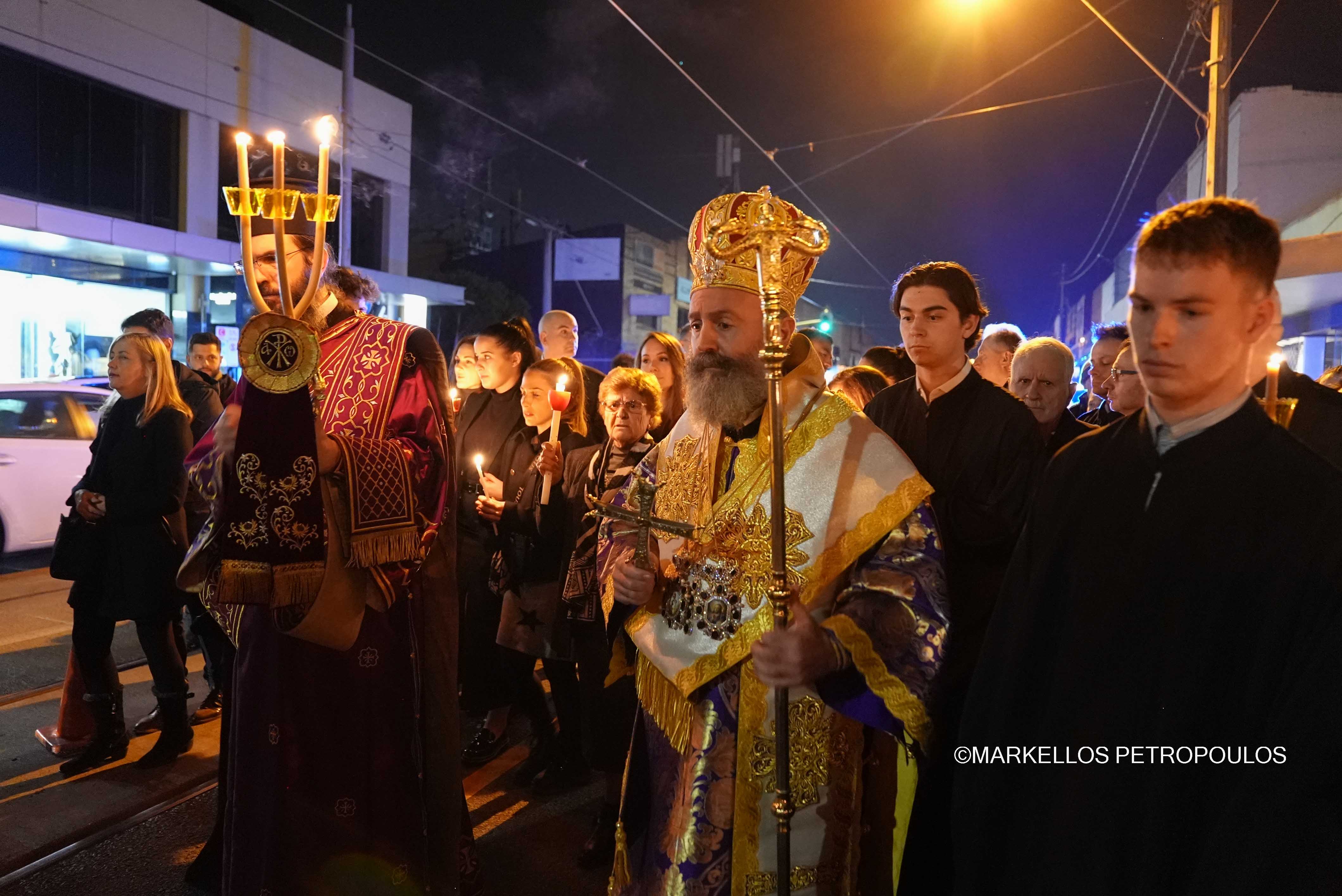 Μεγαλειώδης λιτάνευση του Επιταφίου στη Μελβούρνη με επικεφαλής τον Αρχιεπίσκοπο Αυστραλίας Μακάριο