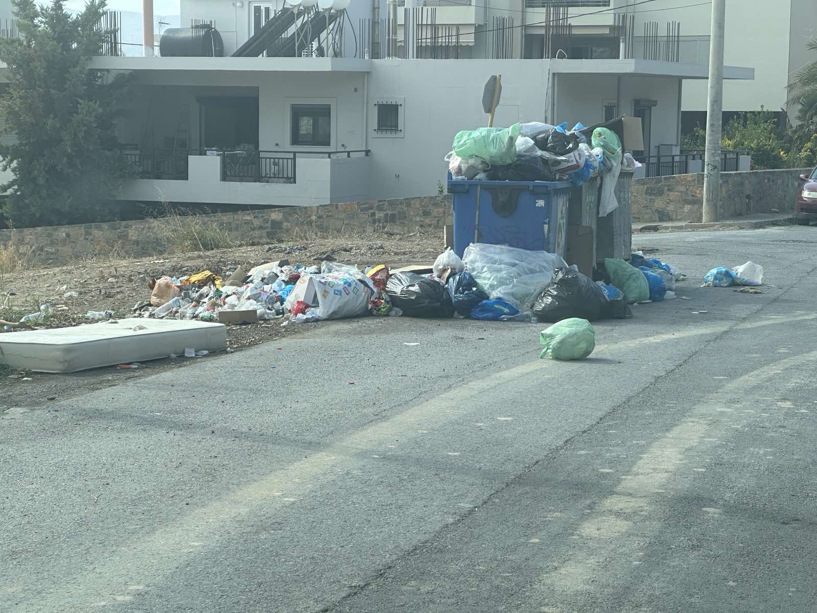 σκουπίδια Ματθαιάκη Ηράκλειο