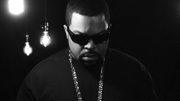 O Ice Cube για τον Κρις Τάκερ και το ρόλο του στην ταινία 'Friday'