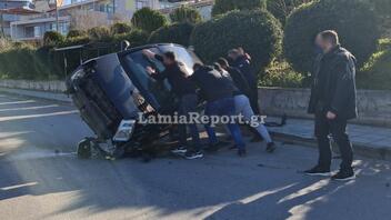 Χάθηκε ο έλεγχος στη στροφή