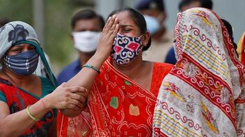 Ινδία: Έφτασαν τις 91.000 τα κρούσματα του κορωνοϊού σε μία ημέρα