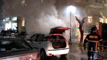 Αυτοκίνητο πήρε φωτιά εν κινήσει στο κέντρο των Χανίων