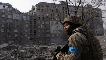 Ζελένσκι: «Είμαστε όλοι σε πόλεμο» – Οι φωτογραφίες που επέλεξε στο νέο μήνυμα