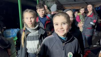 «Θέλουμε να δούμε τον ήλιο» - Συγκλονίζει βίντεο με παιδιά από τα καταφύγια του Αζοφστάλ