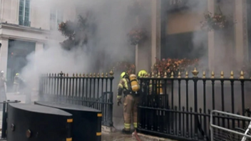 Λονδίνο: Μεγάλη φωτιά στην πλατεία Τραφάλγκαρ