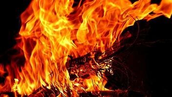 Πορτογαλία: Mαίνεται ανεξέλεγκτη η πυρκαγιά στον εθνικό δρυμό Σέρα ντα Εστρέλα