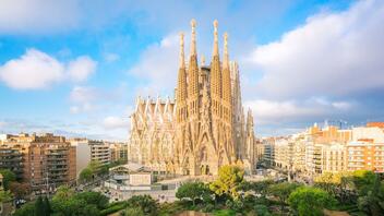 Ισπανία: Η χώρα πλησιάζει τα προ πανδημίας επίπεδα στον τουρισμό
