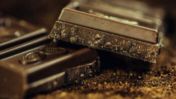 Γιατί μπορείτε να τρώτε κάθε μέρα μαύρη σοκολάτα