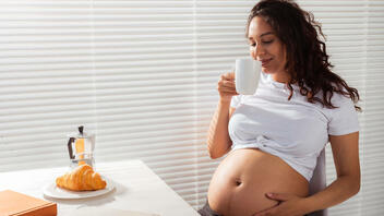 Επηρεάζουν οι καφέδες που θα πιεί η έγκυος το ύψος του μωρού;