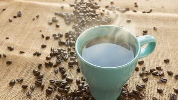 Ο λόγος για τον οποίο δεν πρέπει να πίνετε καφέ με άδειο στομάχι