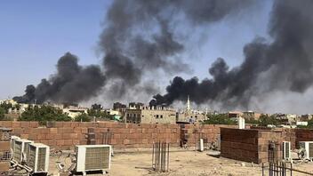 Σουδάν: Χτυπήθηκε από πυρά γαλλικό κομβόι - Πληροφορίες ότι επέβαιναν και Έλληνες!