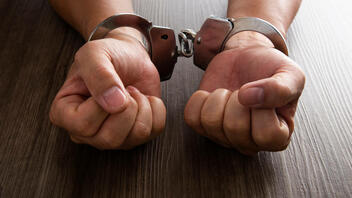Συνελήφθη 38χρονος για αρπαγή ανήλικης και προσβολή γενετήσιας αξιοπρέπειας στη Ραφήνα