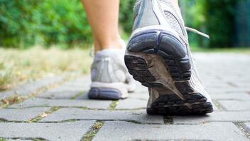 Το 80% των εφήβων δεν αγαπά το περπάτημα