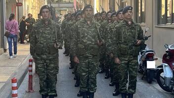 Το άγημα του στρατού στην Πλατεία Δασκαλογιάννη - Τιμήθηκε η Ημέρα των Ενόπλων Δυνάμεων