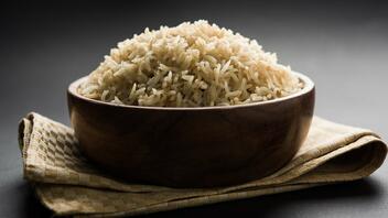 Πόσο πιθανό είναι να αρρωστήσουμε από το ξαναζεσταμένο ρύζι;
