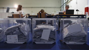 Ευρωεκλογές: «Μάθε πού ψηφίζεις» – Σε διαφορετικά εκλογικά τμήματα 3 στους 4 ψηφοφόρους
